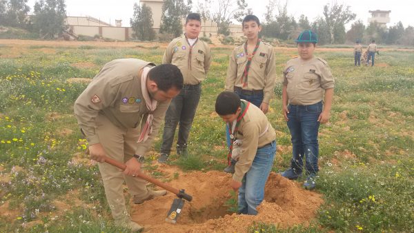 صور مشاركة  المنظمة مع محبى الشجرة لزراعة 2000 شجرة داخل الكلية الجوية مصراتة